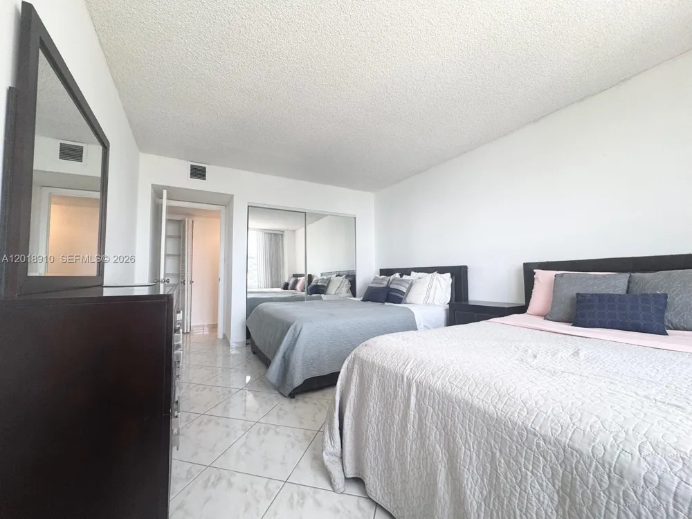 3800 S Ocean Dr #1114 Hollywood, FL 33019