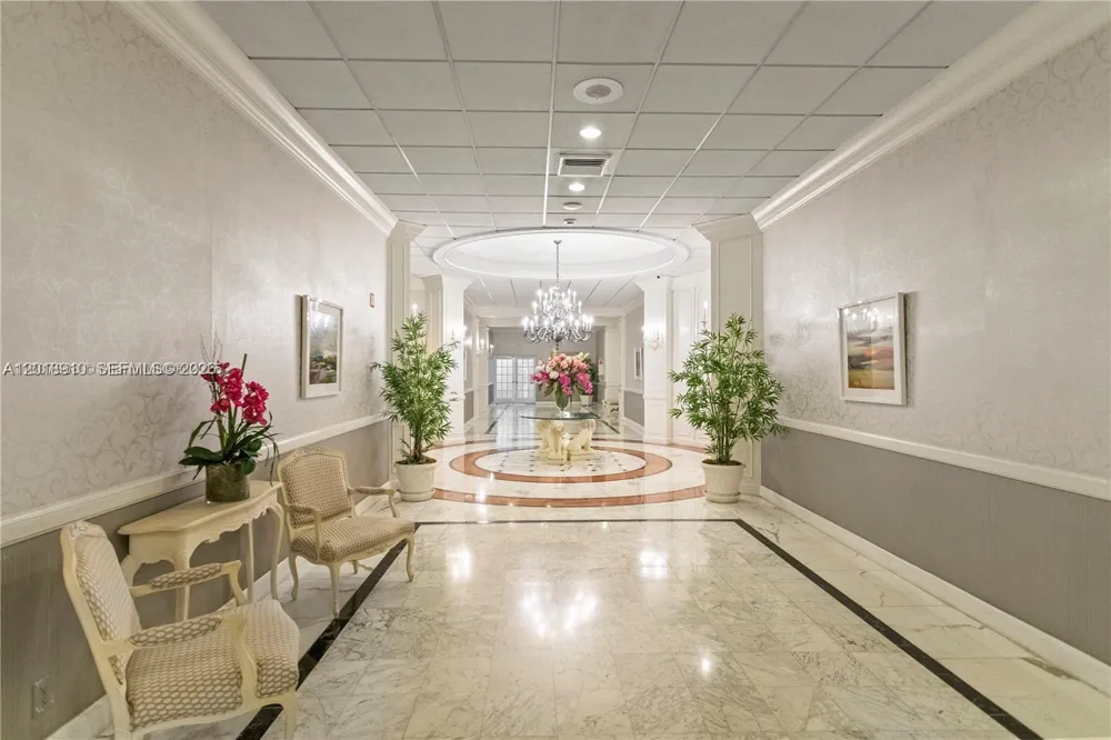 3800 S Ocean Dr #1114 Hollywood, FL 33019