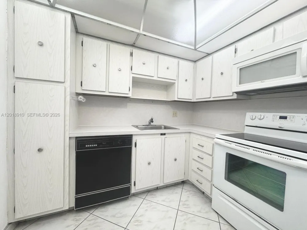 3800 S Ocean Dr #1114 Hollywood, FL 33019