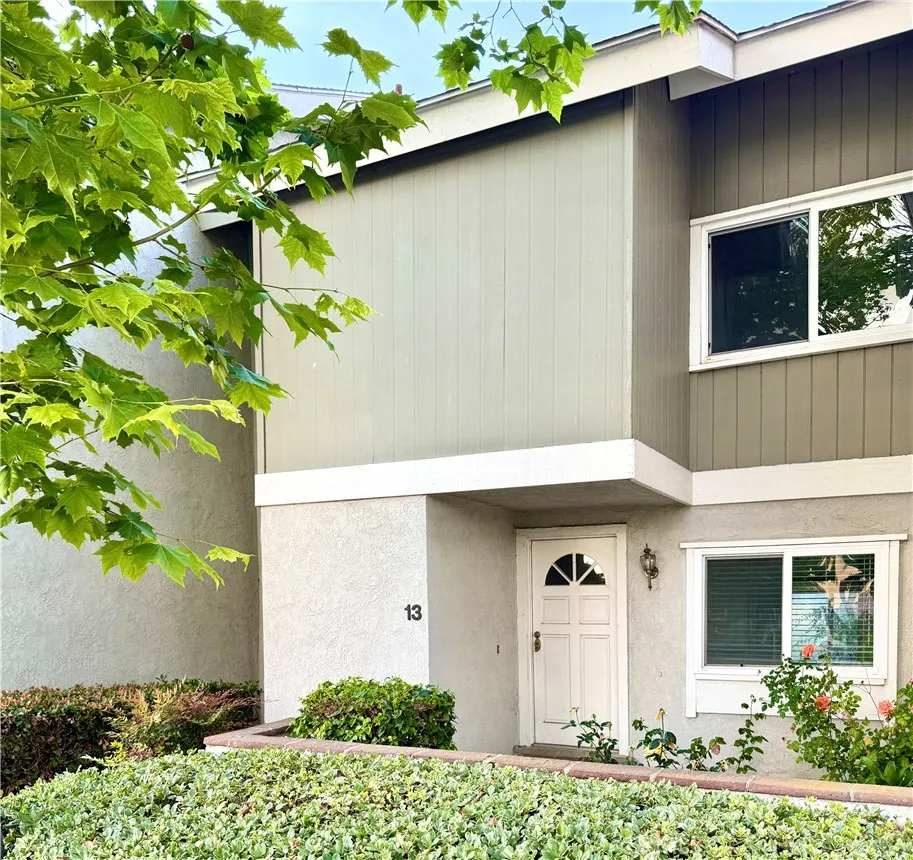 13 Sunflower Irvine, CA 92604