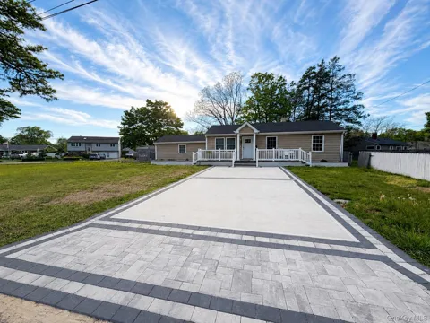 1013 Merriam Road