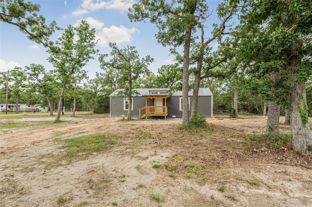 405 Wilderness Road Somerville, TX 77879