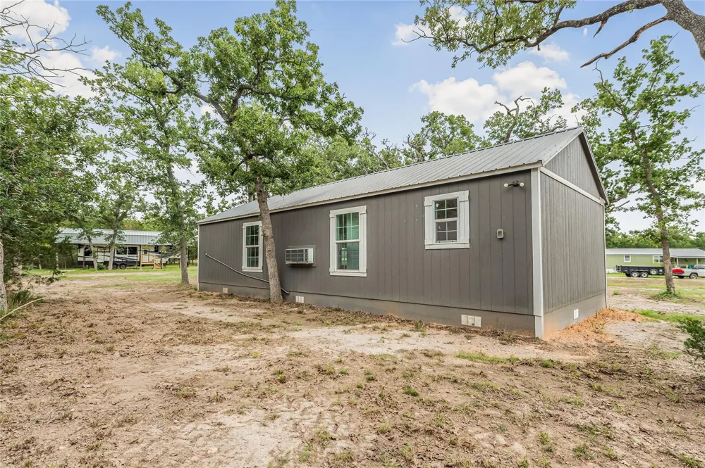 405 Wilderness Road Somerville, TX 77879