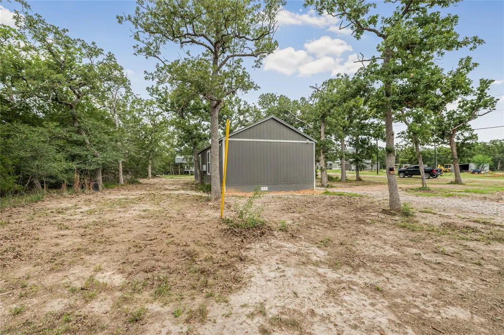 405 Wilderness Road Somerville, TX 77879