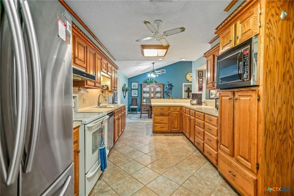 540 Royal Road Port Lavaca, TX 77979