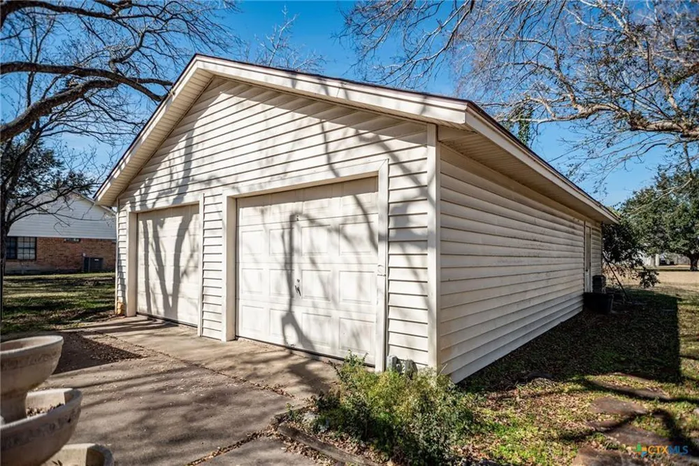 540 Royal Road Port Lavaca, TX 77979