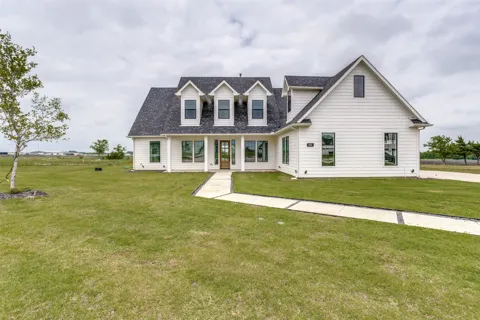 805 Concord Court