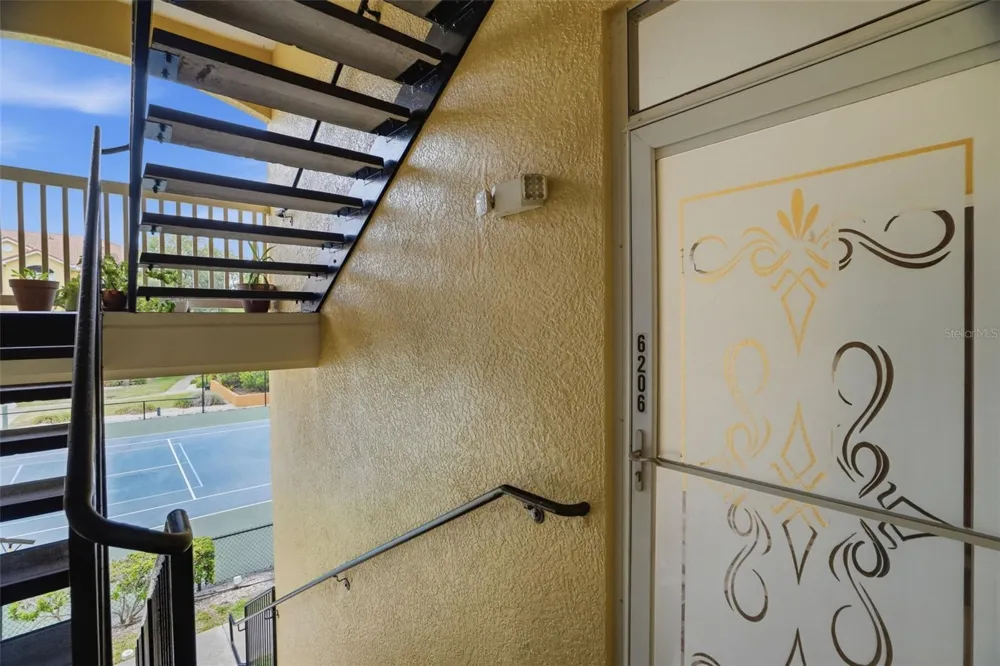 10764 70TH AVENUE #6206 Seminole, FL 33772