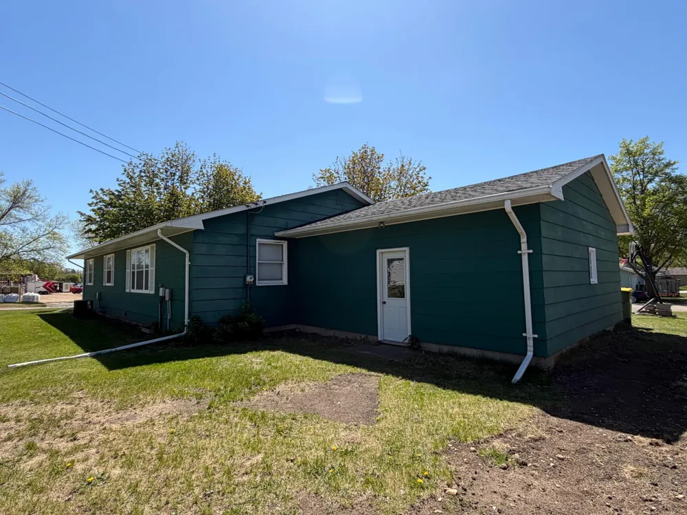 610 W Elizabeth Street Edgerton, MN 56128