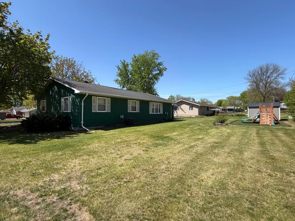 610 W Elizabeth Street Edgerton, MN 56128