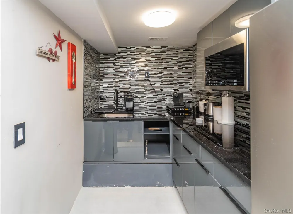 71 Deer Trail Greenwood Lake, NY 10925
