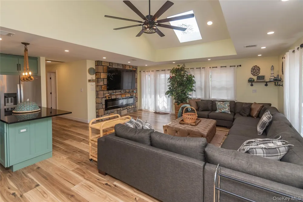 71 Deer Trail Greenwood Lake, NY 10925