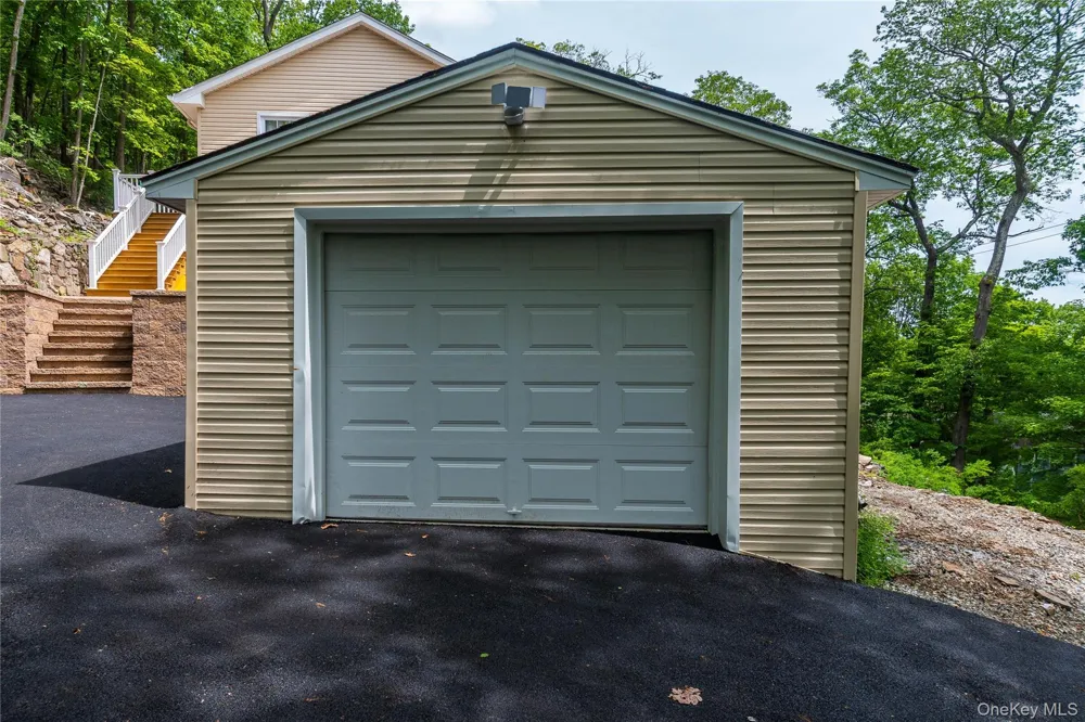 71 Deer Trail Greenwood Lake, NY 10925