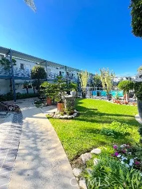 931 W 19th Street #10 Costa Mesa, CA 92627