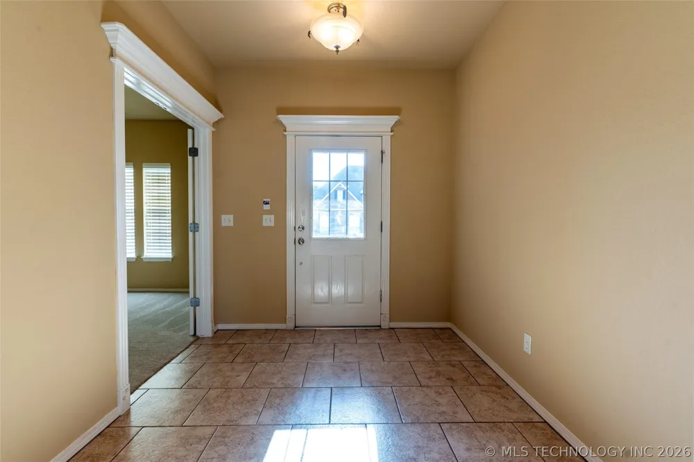 4213 S Palm Avenue Broken Arrow, OK 74011