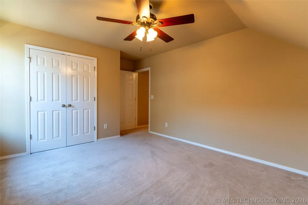 4213 S Palm Avenue Broken Arrow, OK 74011