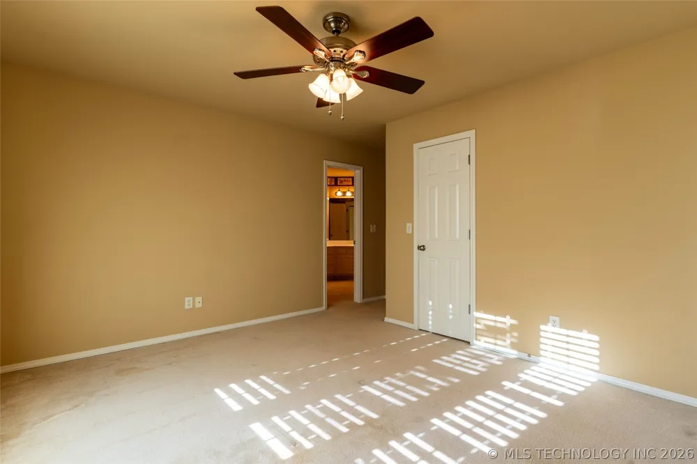 4213 S Palm Avenue Broken Arrow, OK 74011