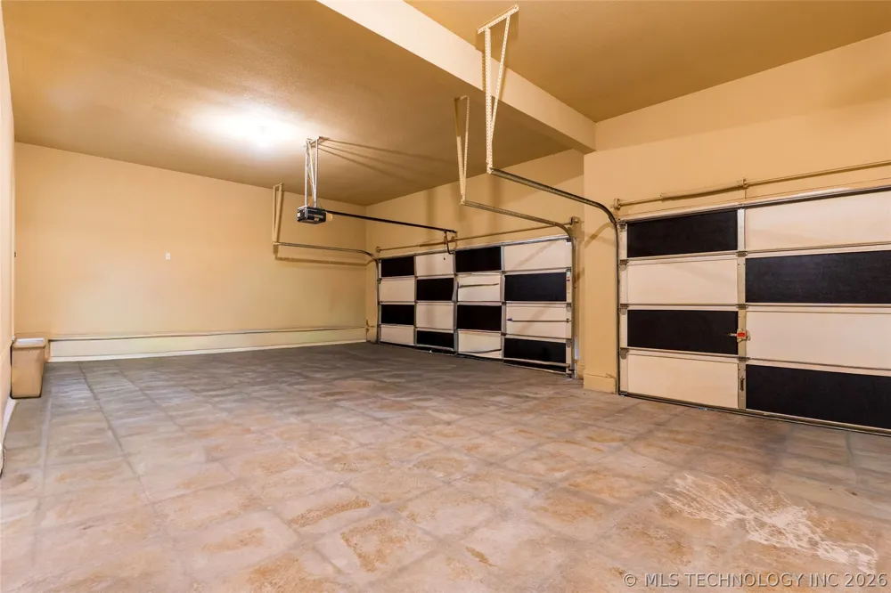 4213 S Palm Avenue Broken Arrow, OK 74011