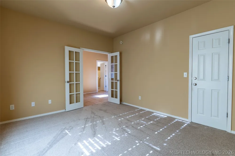 4213 S Palm Avenue Broken Arrow, OK 74011