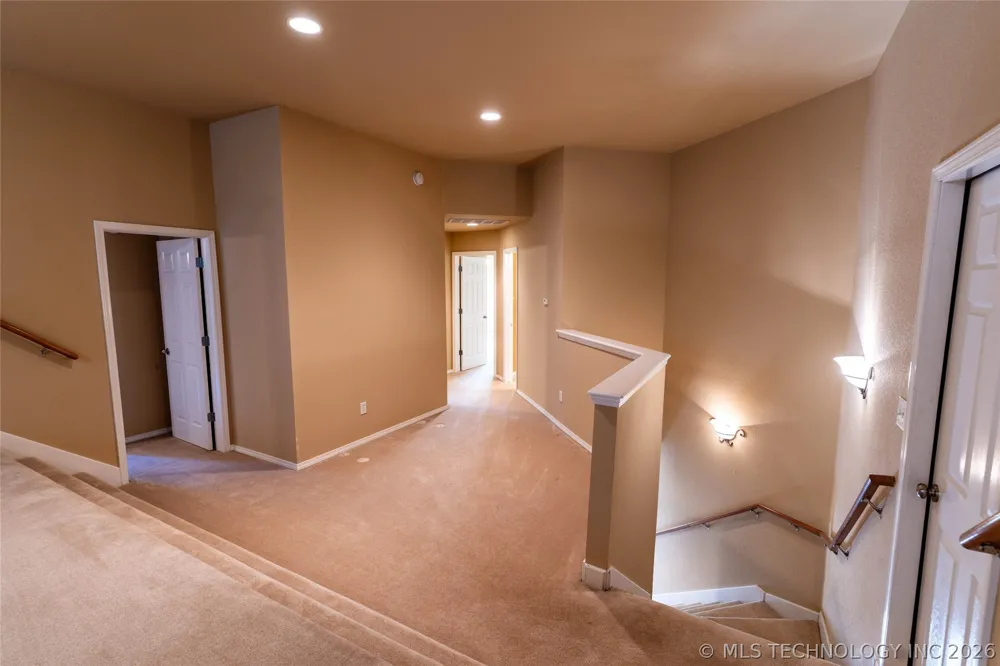 4213 S Palm Avenue Broken Arrow, OK 74011