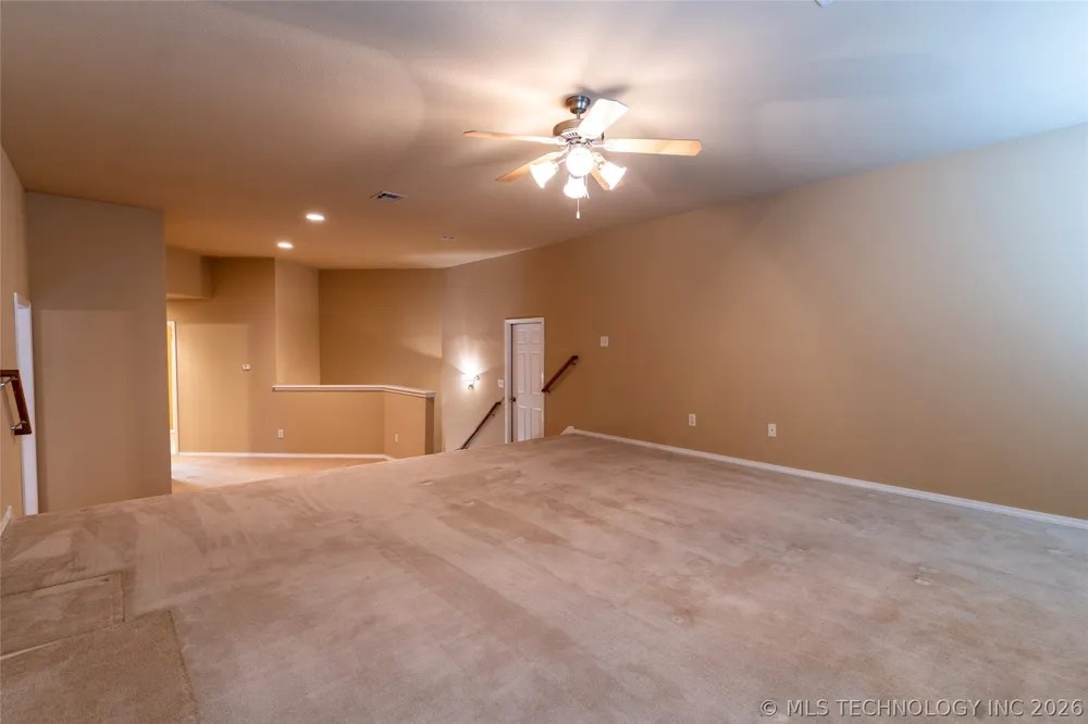 4213 S Palm Avenue Broken Arrow, OK 74011