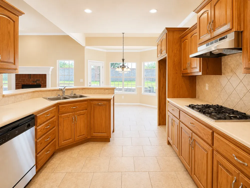 4213 S Palm Avenue Broken Arrow, OK 74011
