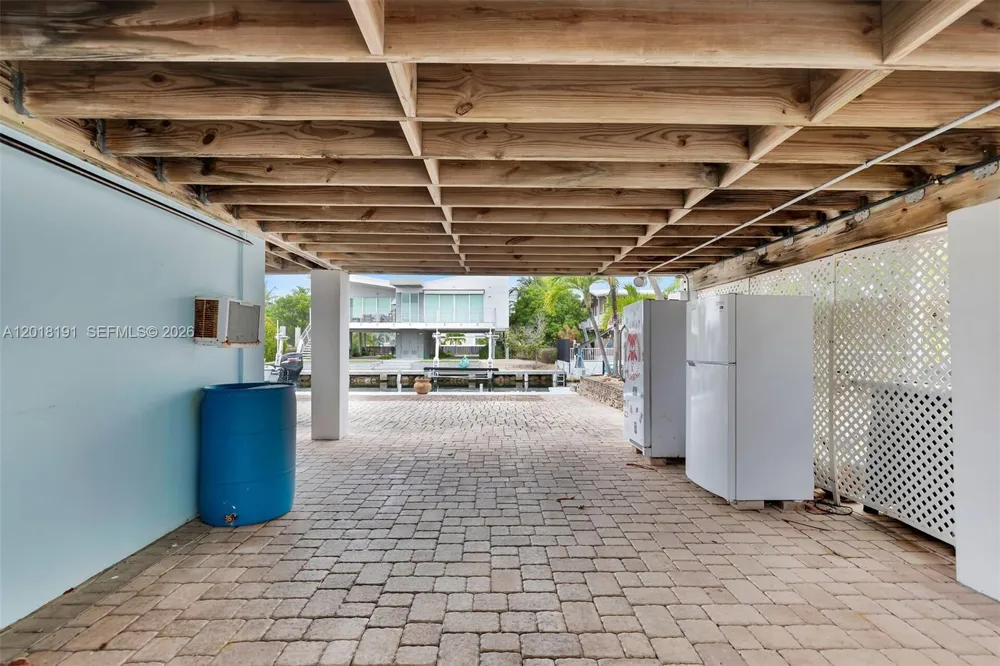 29565 Flying Cloud Ave Big Pine, FL 33043