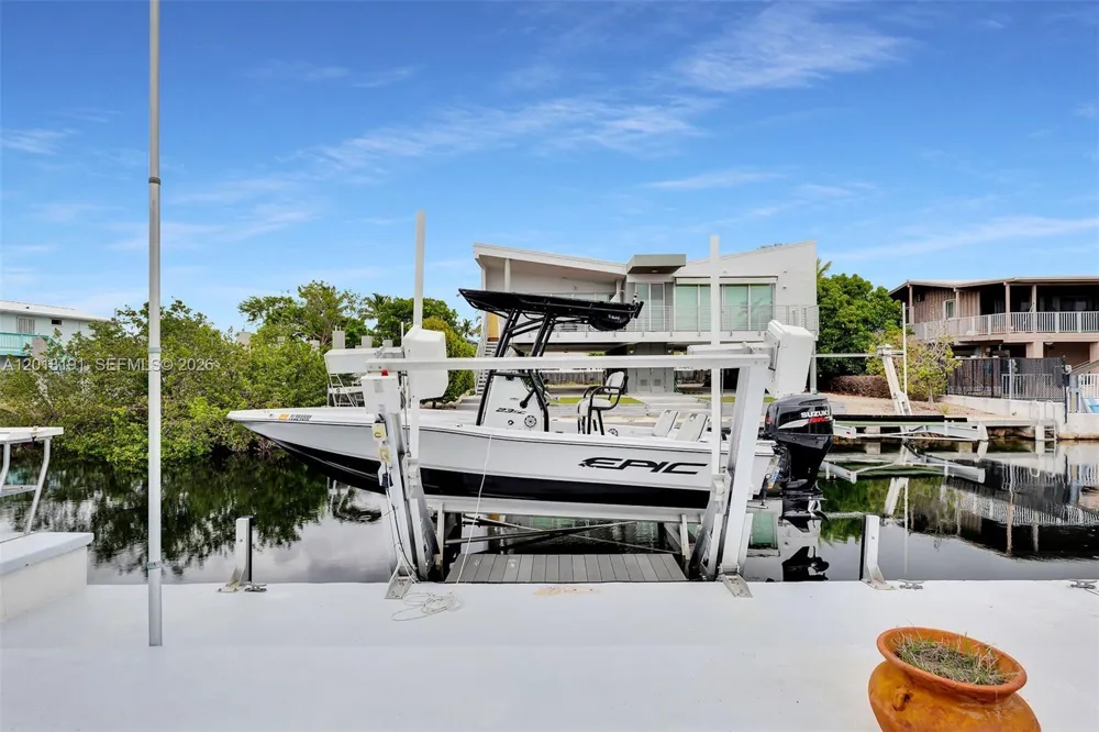 29565 Flying Cloud Ave Big Pine, FL 33043