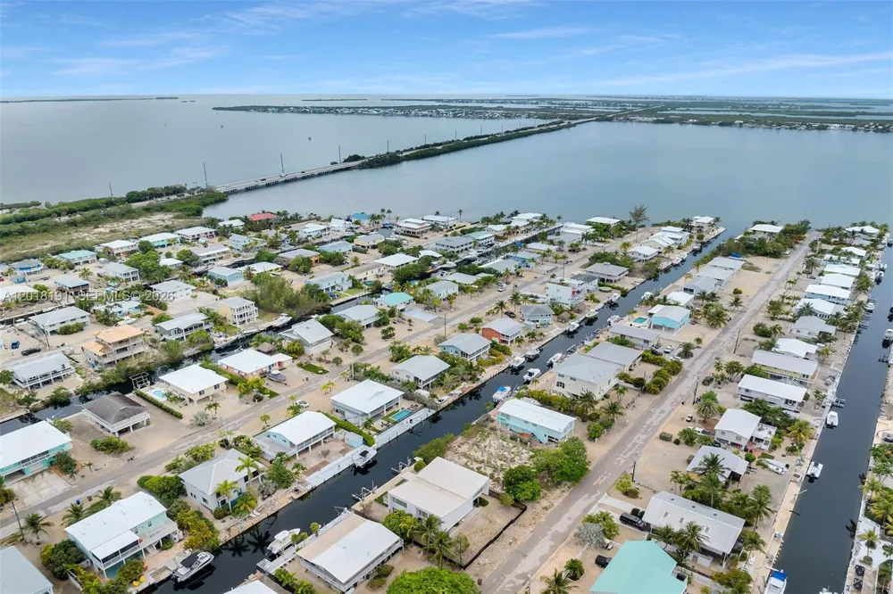29565 Flying Cloud Ave Big Pine, FL 33043