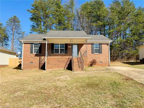 4806 Shady Pine Drive