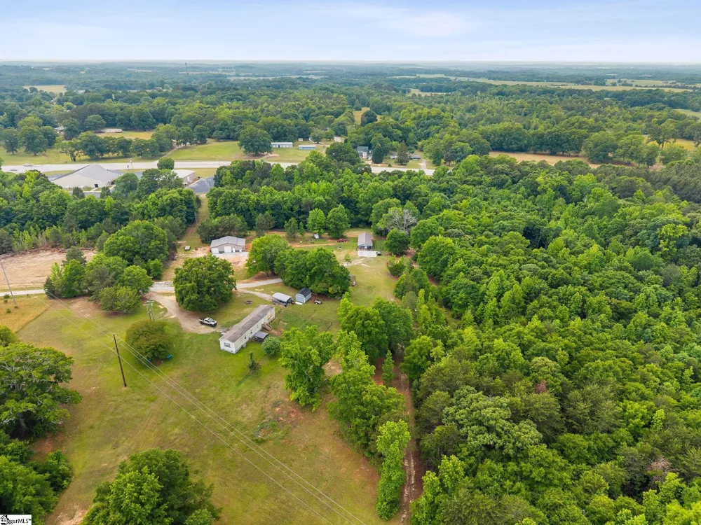 109 Wilton E. Hall Road Starr, SC 29684