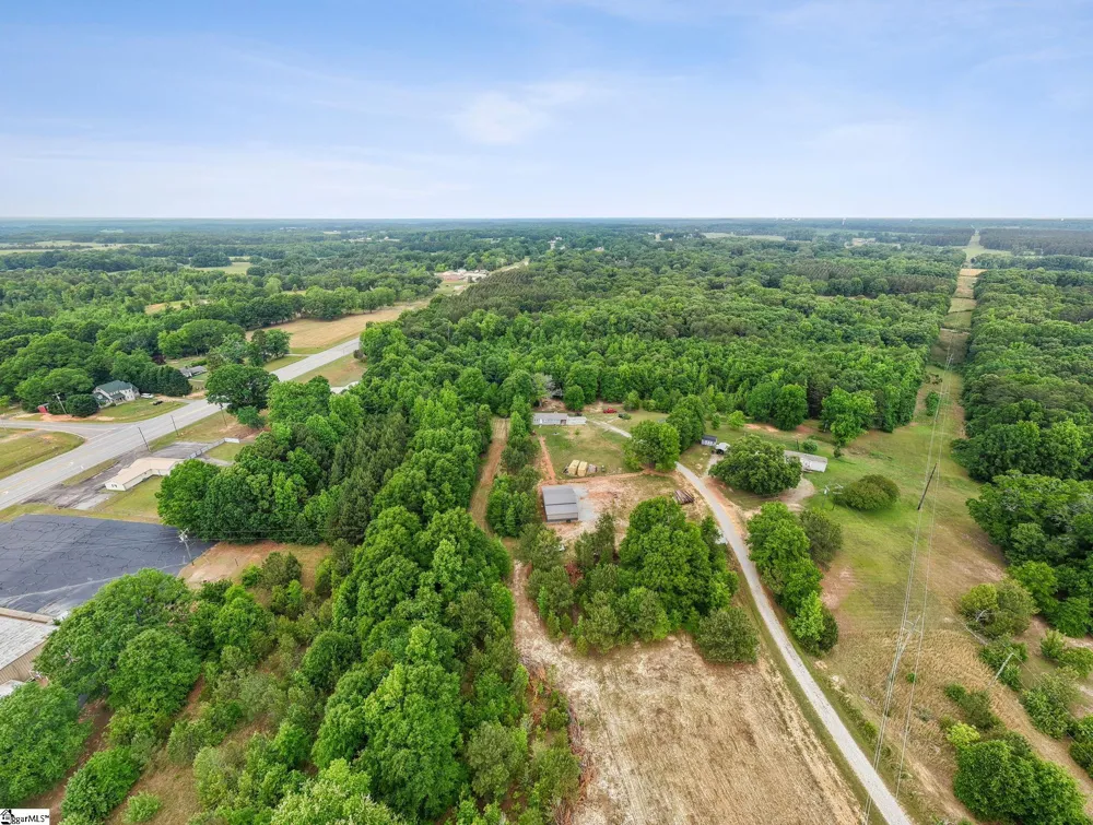 109 Wilton E. Hall Road Starr, SC 29684
