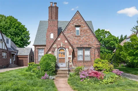 114 New Hyde Park Road