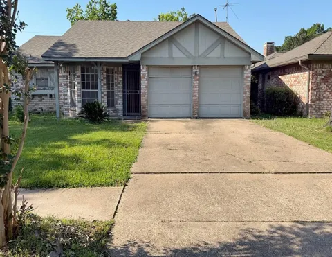 6235 Leaf Arbor Drive