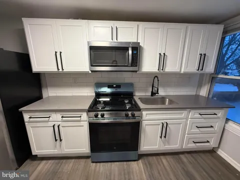 212 WARREN STREET #2