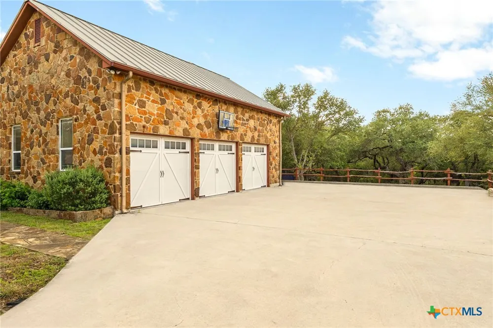 246 Stonebrook Ridge New Braunfels, TX 78132