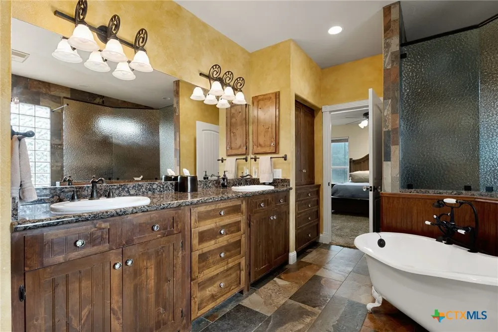 246 Stonebrook Ridge New Braunfels, TX 78132