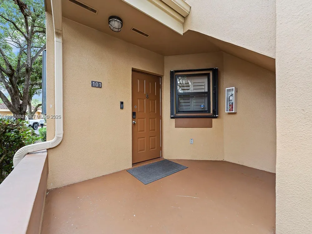 15533 Miami Lakeway N #101-19 Miami Lakes, FL 33014