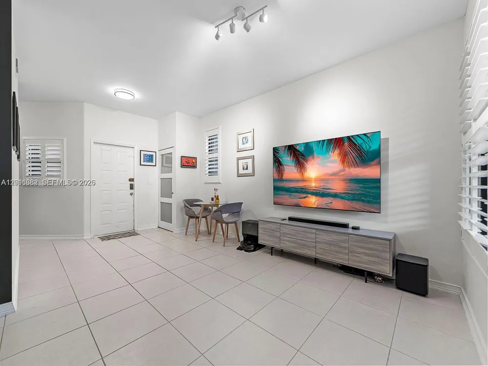 15533 Miami Lakeway N #101-19 Miami Lakes, FL 33014