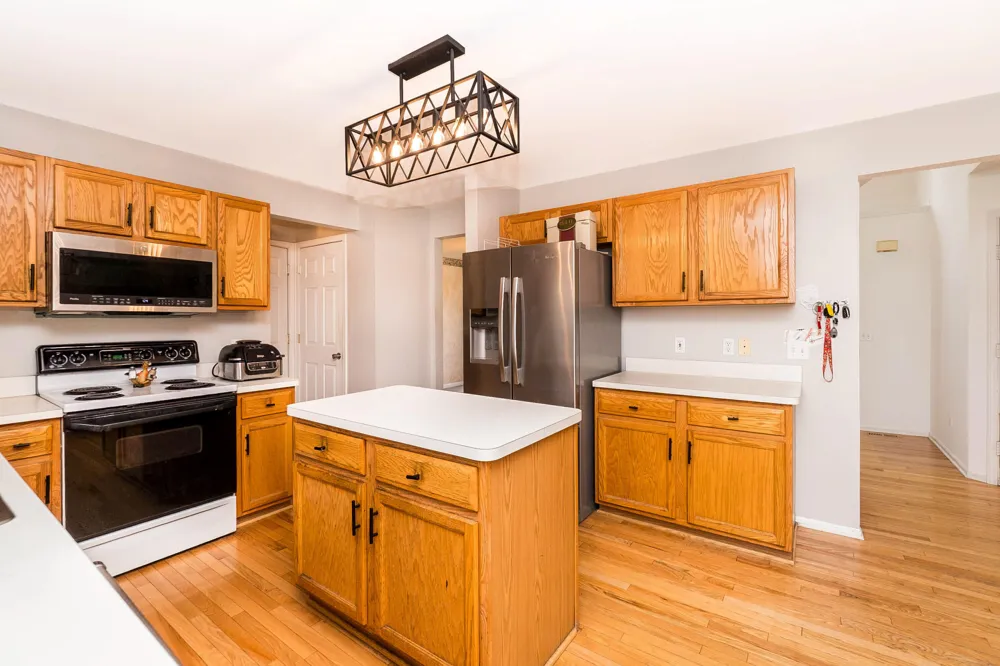 399 Quail Ridge Court Waterford, MI 48327