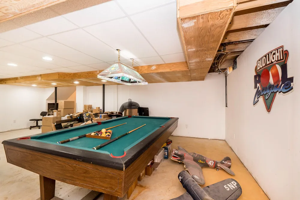 399 Quail Ridge Court Waterford, MI 48327
