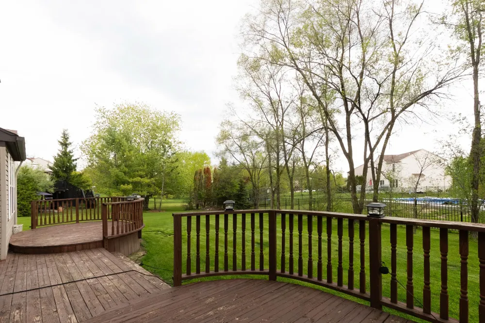 399 Quail Ridge Court Waterford, MI 48327