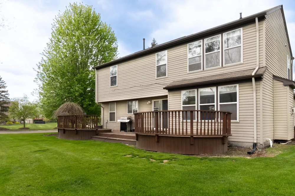399 Quail Ridge Court Waterford, MI 48327