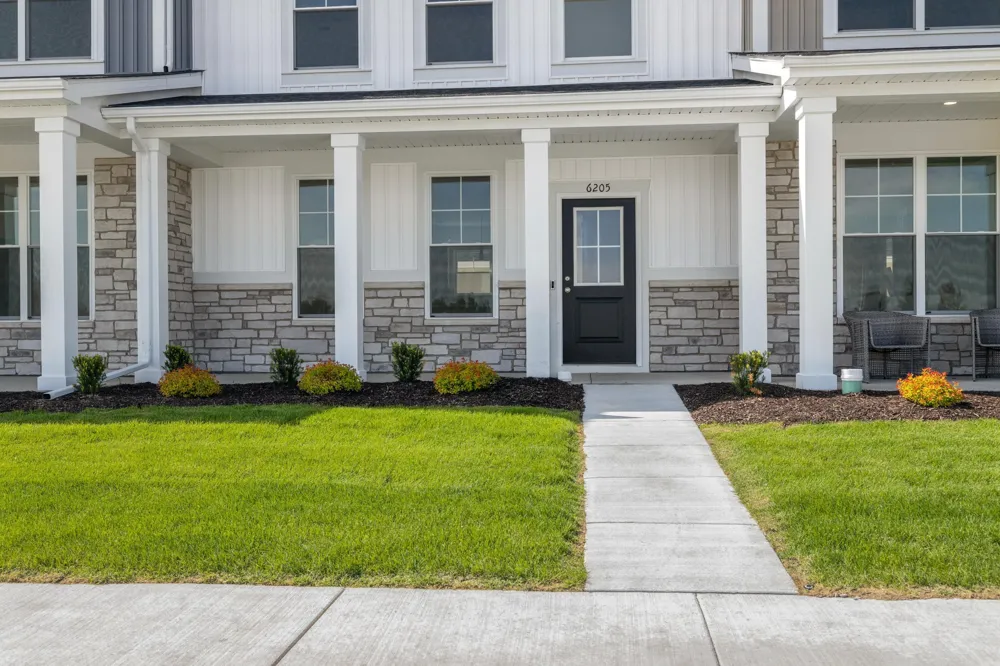 6205 Brook Avenue Portage, IN 46368