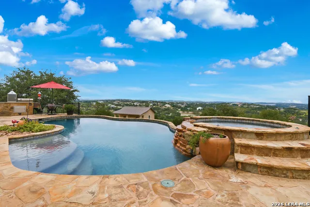 168 Hill Myna Lane Spring Branch, TX 78070