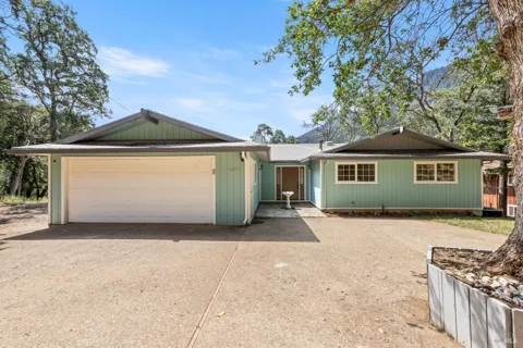 2630 Greenway Drive