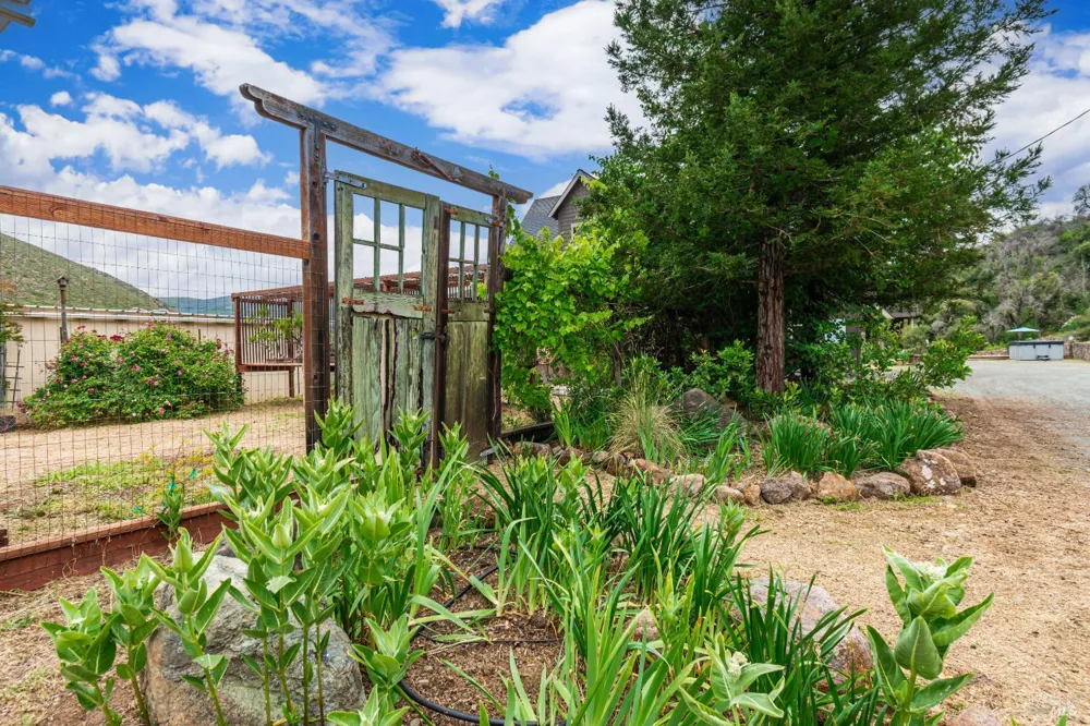 3955 E Highway 128 Highway St. Helena, CA 94574