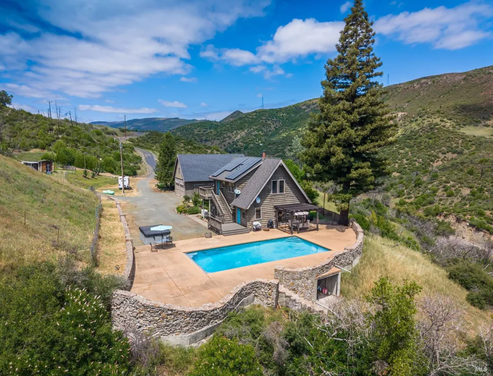 3955 E Highway 128 Highway St. Helena, CA 94574
