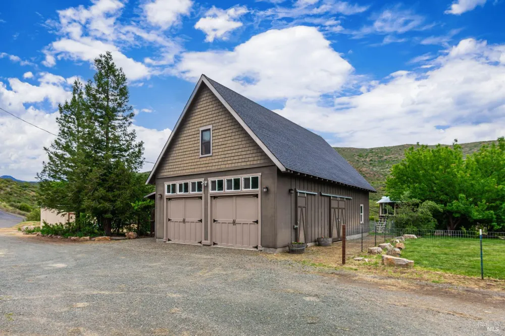 3955 E Highway 128 Highway St. Helena, CA 94574