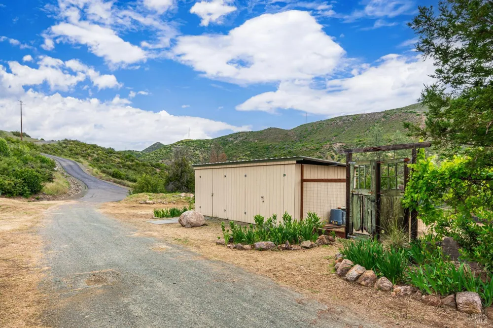 3955 E Highway 128 Highway St. Helena, CA 94574